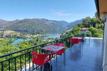 펜션 Alojamento Local Lindo Verde