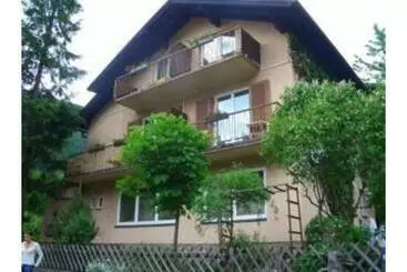 ベッドアンドブレックファースト Pension Charlotte