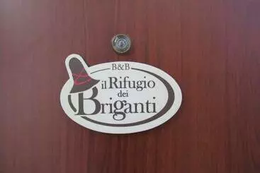 Aamiaismajoitus (B&B) Il Rifugio Dei Briganti