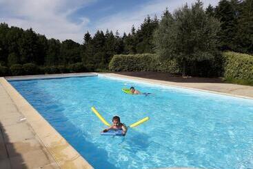 צימר Les Chambres Du Manoir De Kerhel