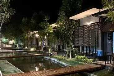T Luck House Resort