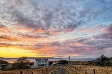 Abhaig Boutique B&b Small & Luxurious In A Great Location!