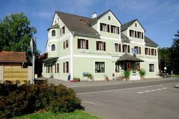 Retkeilymaja Gasthof Wagner Restaurant Pension