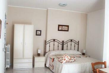 Bed and Breakfast A Casa Di Amici