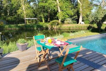 Bed and Breakfast Le Moulin De Saubrigues