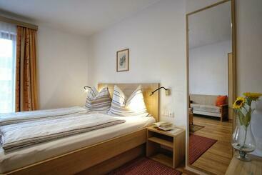 Bed and Breakfast Haus Lackner Am Weissensee In Kärnten