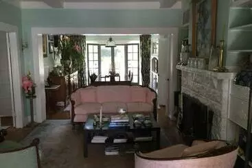Dresden B & B