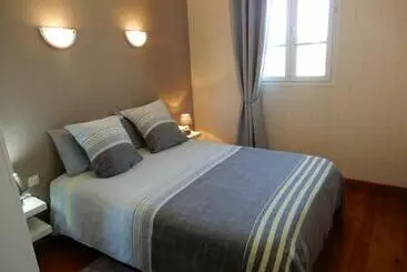 Aparthotel Villa Des Bains De Mer Avec Balcon Et Vue, Terrasse, 300 M Plage, 2 Chambres, Velos Fournis à Mers L