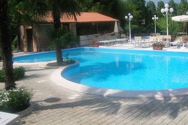 ホテル Ville Panazza