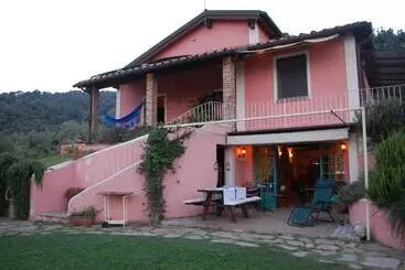 Aamiaismajoitus (B&B) Il Pino