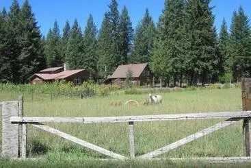 Cedar Mountain Farm Bed And Breakfast Llc