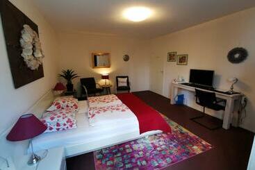 민박 Housing De Brouwerij