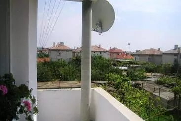 ペンション Velkovski Guest House