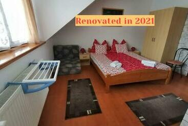 Nocleg ze śniadaniem Joós Apartman