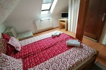 Nocleg ze śniadaniem Joós Apartman