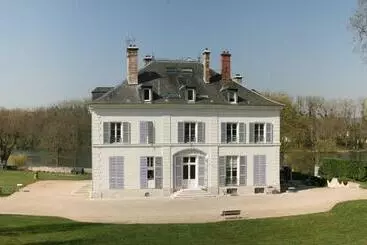 ベッドアンドブレックファースト La Grande Maison