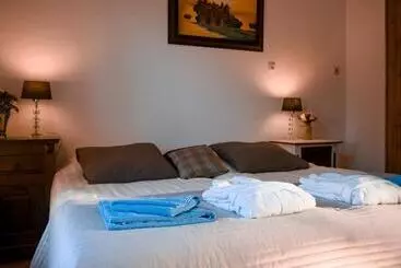 هتل / Pension Villa Tanahlot