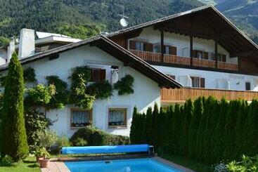 צימר Pension Obergrundgut