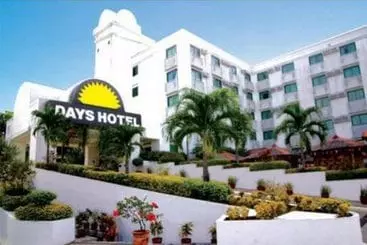 Days Hotel Cebu Airport