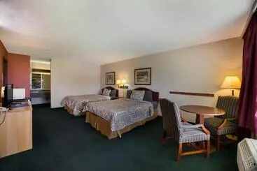 בית מלון כפרי Knights Inn Oakley