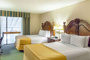 فندق Magnuson Grand Desoto