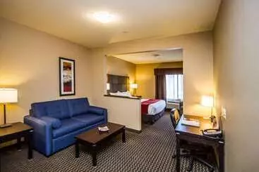 Otel Comfort Suites Kelowna