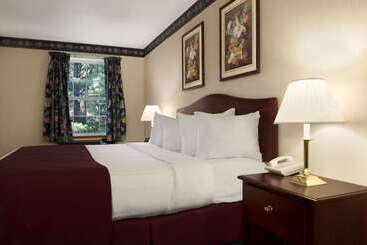 فندق Days Inn By Wyndham Grayling