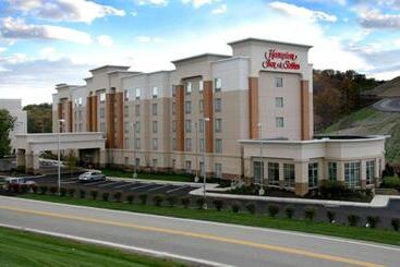 Отель Hampton Inn & Suites Pittsburghmeadow Lands