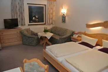 Отель Gruberhof Innsbruck Igls B&b