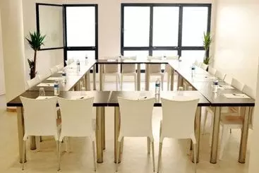 Апарт-отель Park Suites Confort Les Ulis