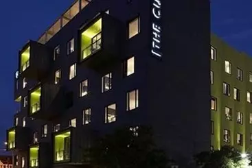 Hotel The Cullen Melbourne   Art Series