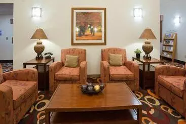 Hotel Holiday Inn Express & Suites   Worthington, An Ihg