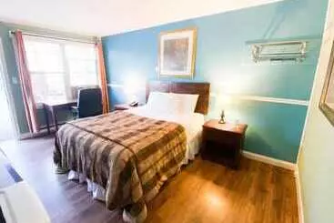 هتل Lincoln Inn Fredericton