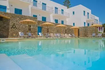 Ostria Hotel & Apartments