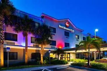 Best Western Plus Sebastian Hotel & Suites