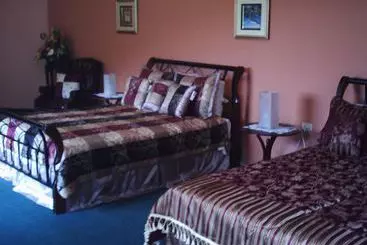 هتل Shammah S Bed & Breakfast