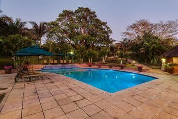 Protea Hotel By Marriott Umfolozi River