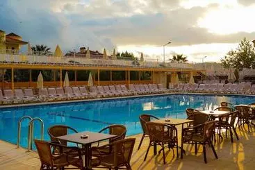 Hotel Aes Club