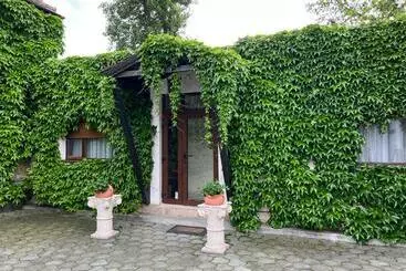 בית מלון כפרי Vila Toscana