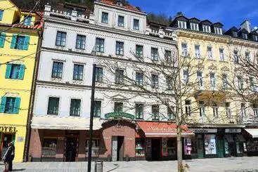 فندق Renesance Krasna Kralovna