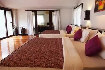 Hotel Tropicana Lanta Resort