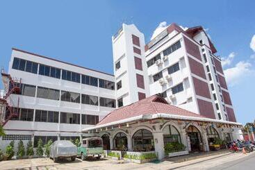 Отель Winner Inn