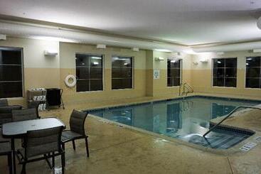 Отель Holiday Inn Express & Suites Gibson, An Ihg