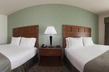 Otel Holiday Inn Express & Suites Ripley, An Ihg