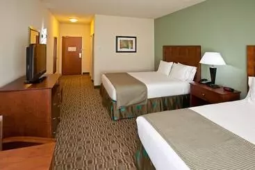 Отель Holiday Inn Express & Suites Ripley, An Ihg