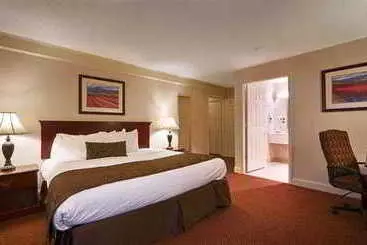 Otel Red Roof Inn & Suites Hazleton