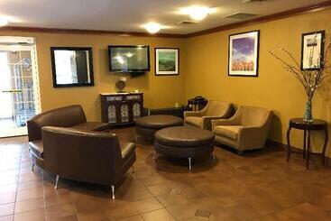 호텔 Candlewood Suites Colonial Heights   Fort Lee, An Ihg