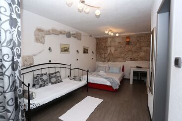 Turistihuoneistot Apartments Nikolla