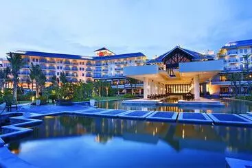 בית מלון כפרי Sheraton Huizhou Beach Resort
