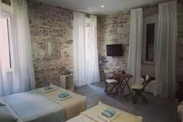 Rooms And Apartments Djanovic